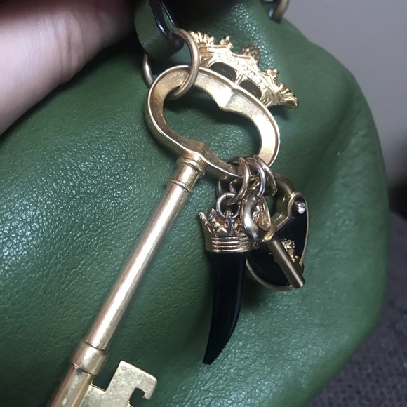 Juicy Couture vintage leather hobo in olive - Picture 4 of 16